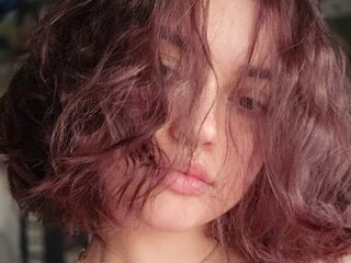 camgirl showing pussy MayaMimi