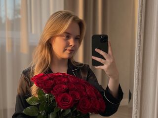 adult nude chat MelissaMyla