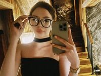 camslut naked MiaForester
