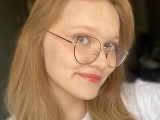 cam show MicahCussins