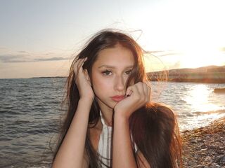 girl webcam MickiTreml