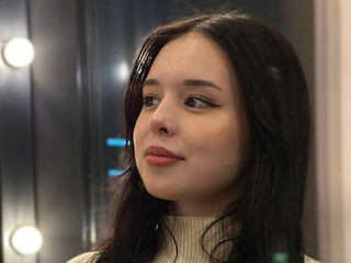 cam girl picture MikiPellon