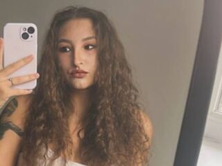 naked girl with live cam fingering NicholMikrot