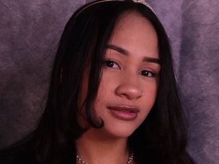 fingering cam slut NicolleMari