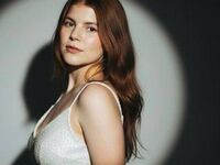 camslut masturbating OliviaaRothwel