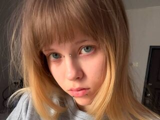 shaved pussy webcam OpheliaWrenny