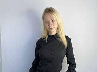 camgirl playing with sextoy PhyllisBrancato