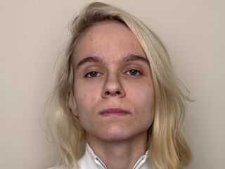 chat with cam PoulaShade