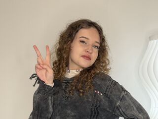 webcam strip tease show SherikaMantony