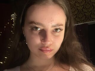 hot cam girl spreading pussy ShirleyMartin
