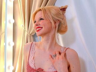 camgirl masturbating with sex toy StacyValeon