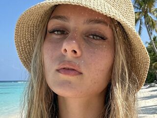 hot camslut StefaniBrowyn