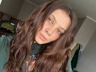 camgirl live sex photo SuzieMayers