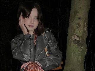 live webcam model ThomasinaVanabel