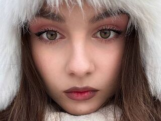 hot cam girl fingering pussy TrinaRushworth