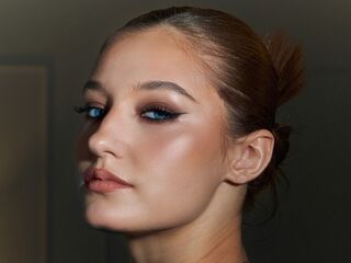 cam whore VerniaGrenon