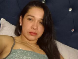 free webcam chat room VictoriaCruzL