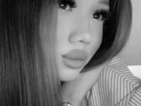 girl showing pussy ZellaRessler